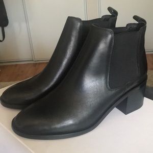 Black leather Alias Mae “Galis” boots